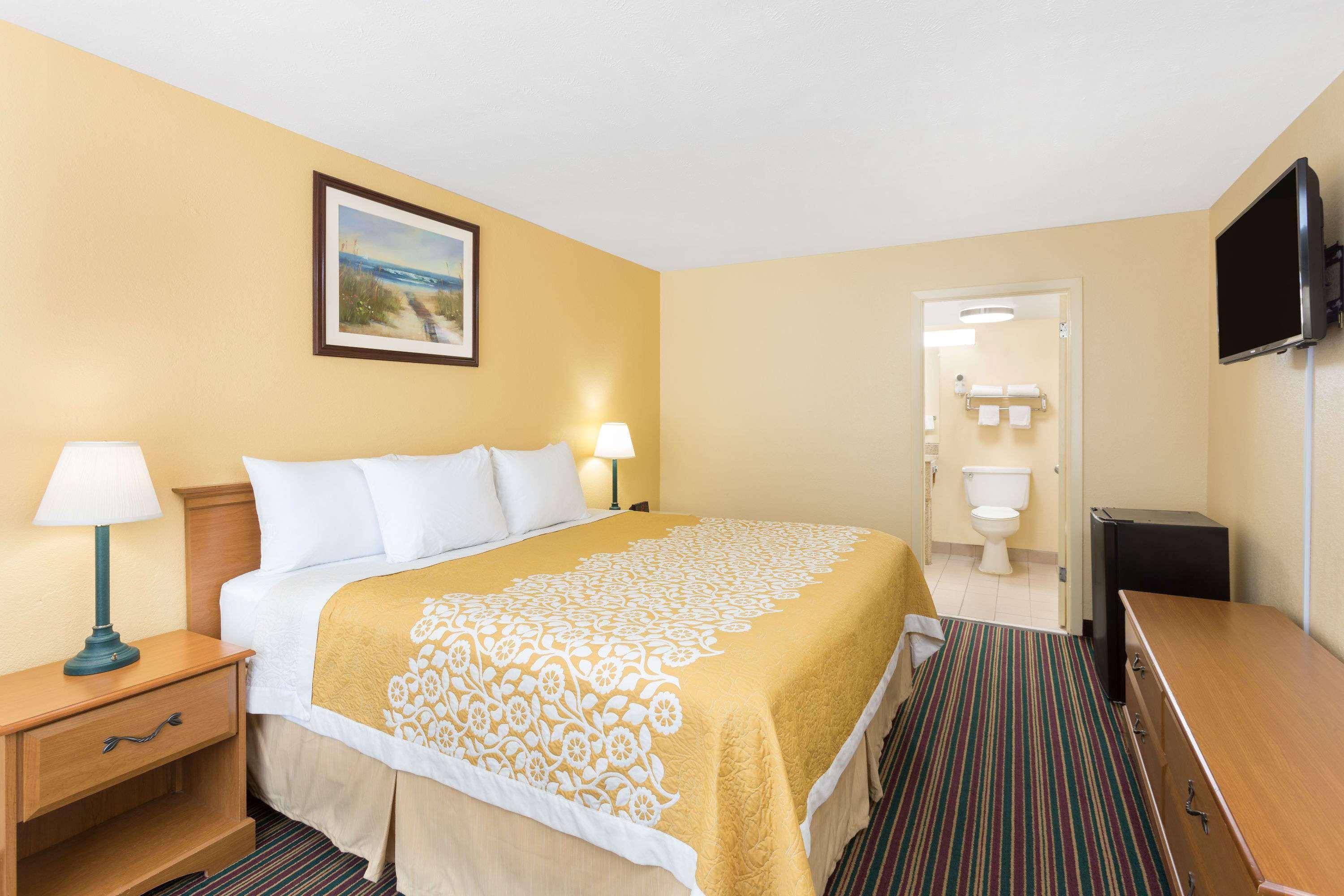 Days Inn By Wyndham Mt Pleasant-Charleston-Patriots Point Exteriör bild